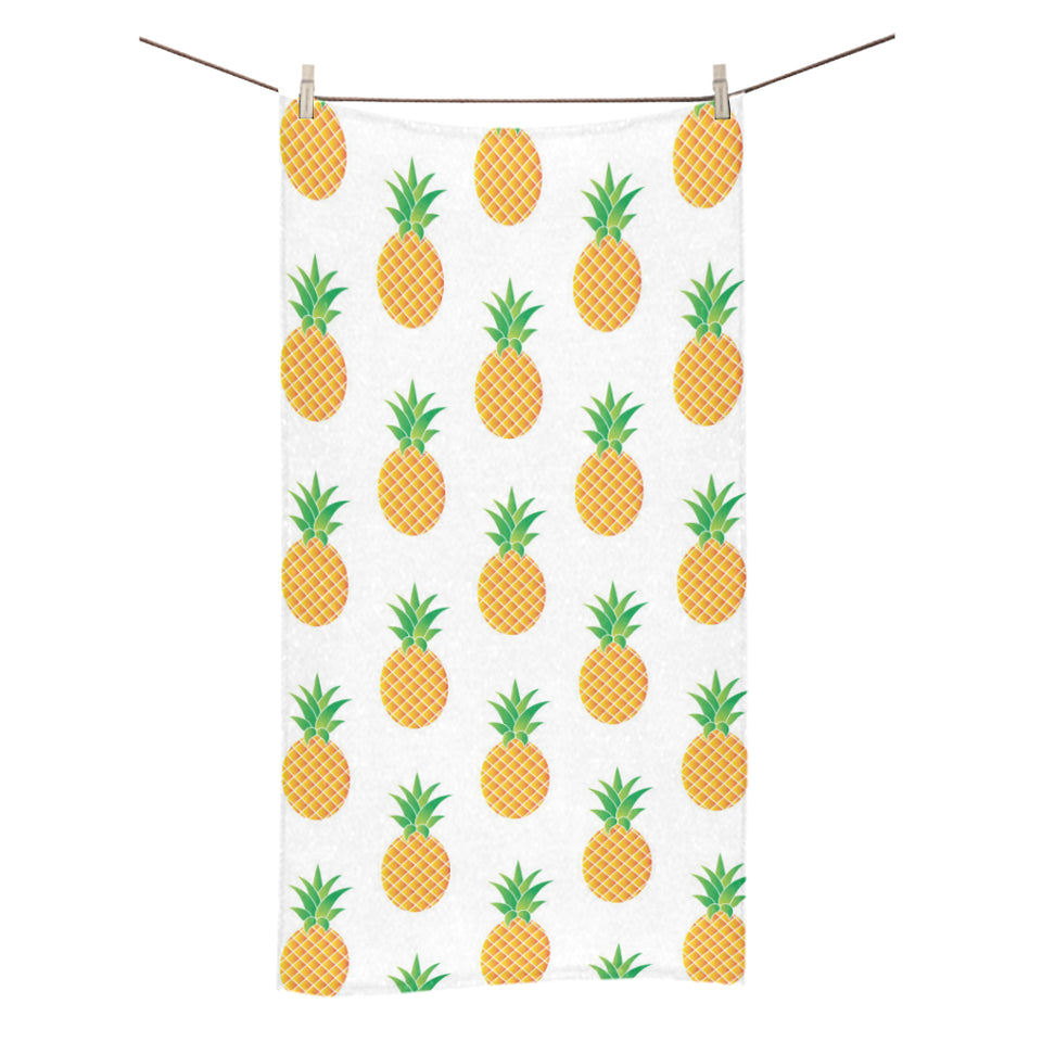 Pineapples pattern Bath Towel