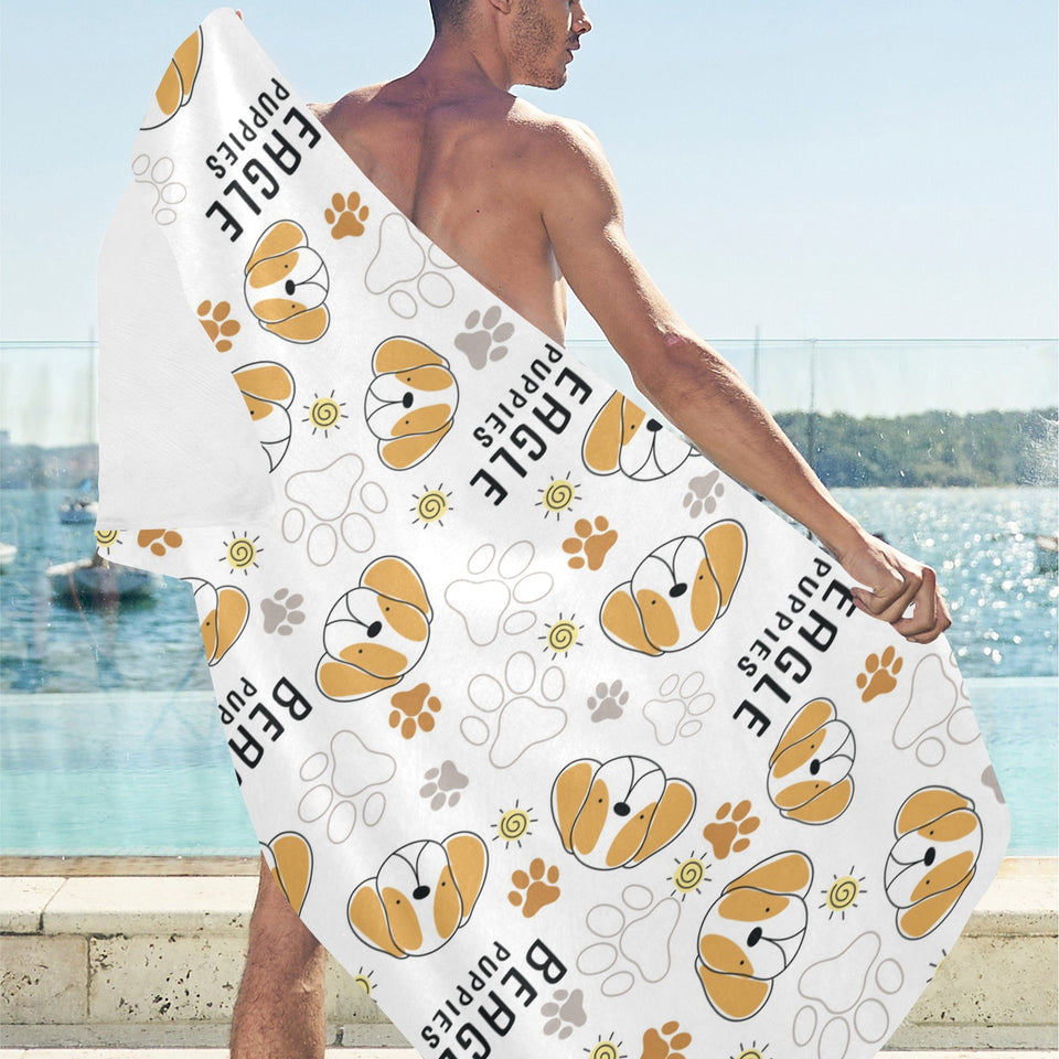 Cute beagle dog pattern background Beach Towel