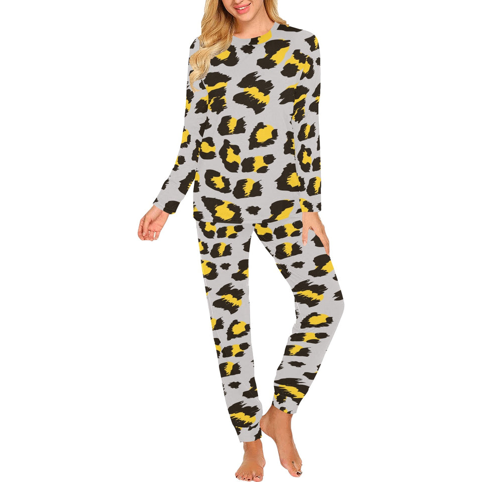 Gray Leopard print pattern Women's All Over Print Pajama Set