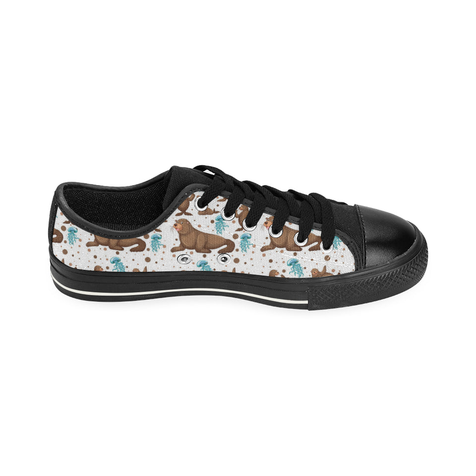 sea lion Seals jellyfish pattern Men's Low Top Canvas Shoes Black