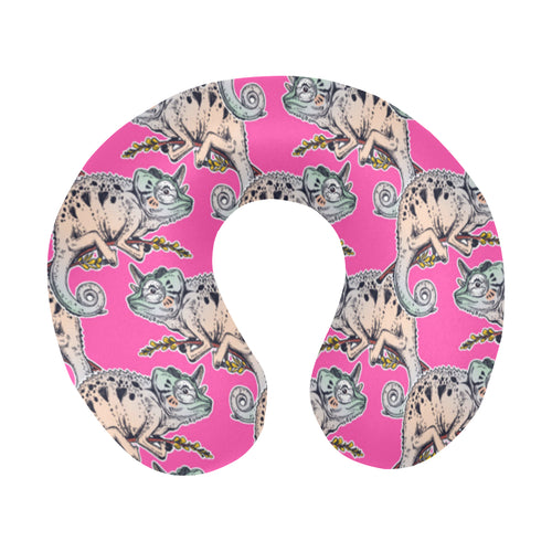 Chameleon lizard pattern pink background U-Shaped Travel Neck Pillow