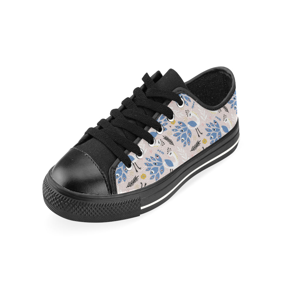 Cute peacock pattern Men's Low Top Canvas Shoes Black