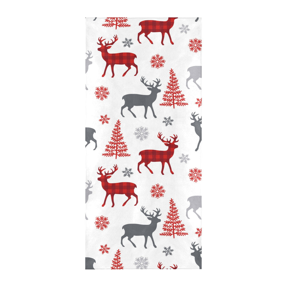 Deer tree snowflakes chrismas pattern Beach Towel
