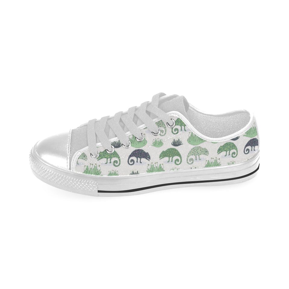 Chameleon lizard succulent plant pattern Men's Low Top Shoes White