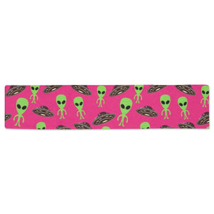 Alien Pattern Print Design 03 Table Runner