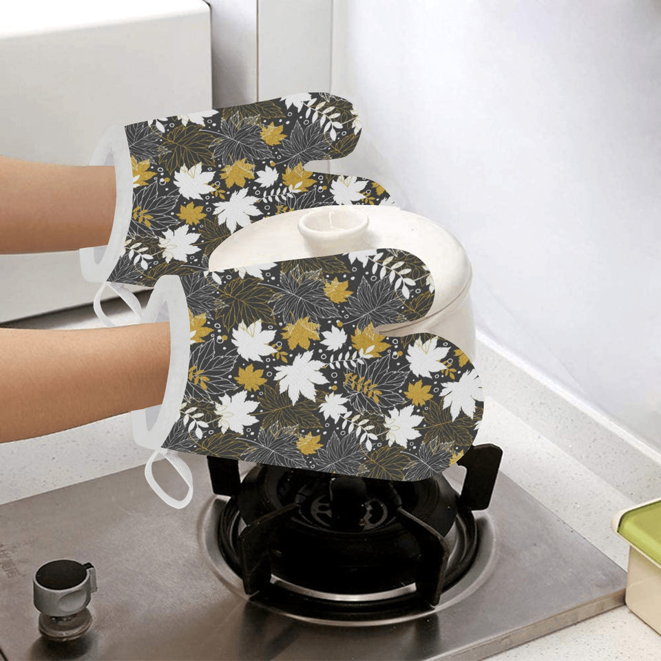 Beautiful gold autumn maple leaf pattern Heat Resistant Oven Mitts