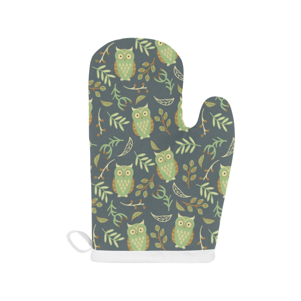 Cute owls leaves pattern Heat Resistant Oven Mitts