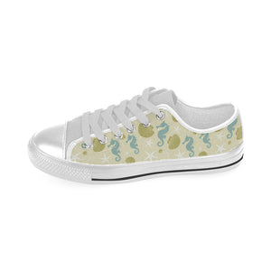 Seahorse shell starfish pattern background Men's Low Top Shoes White