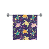 Colorful sea turtle pattern Bath Towel
