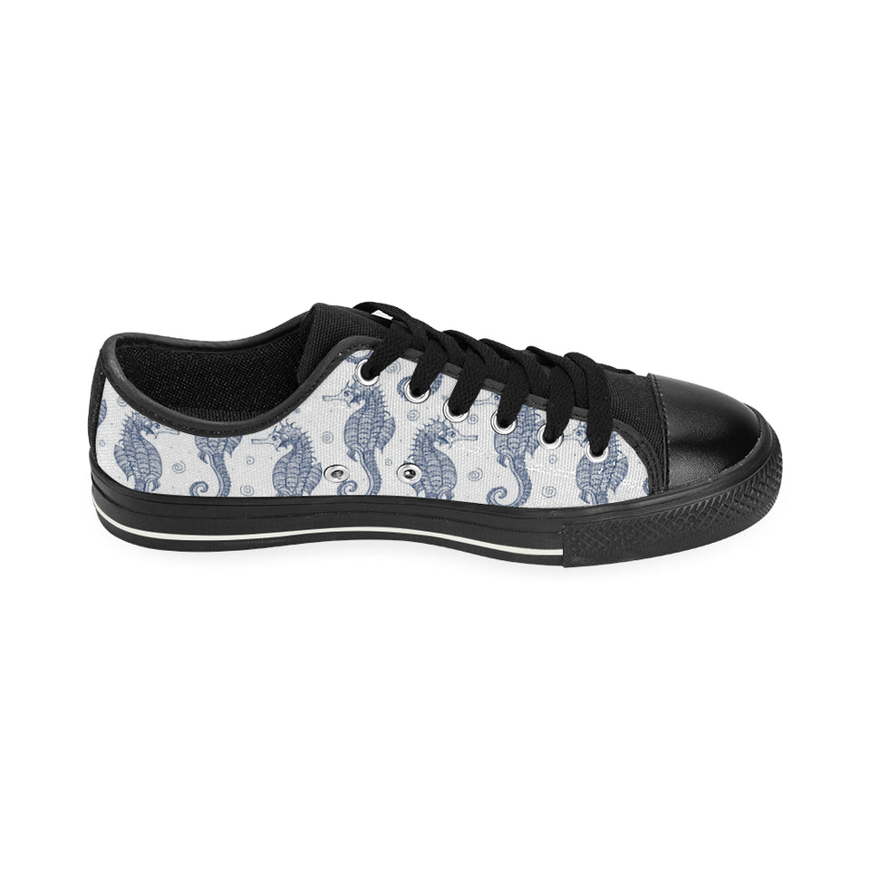 Seahorse pattern background Men's Low Top Canvas Shoes Black