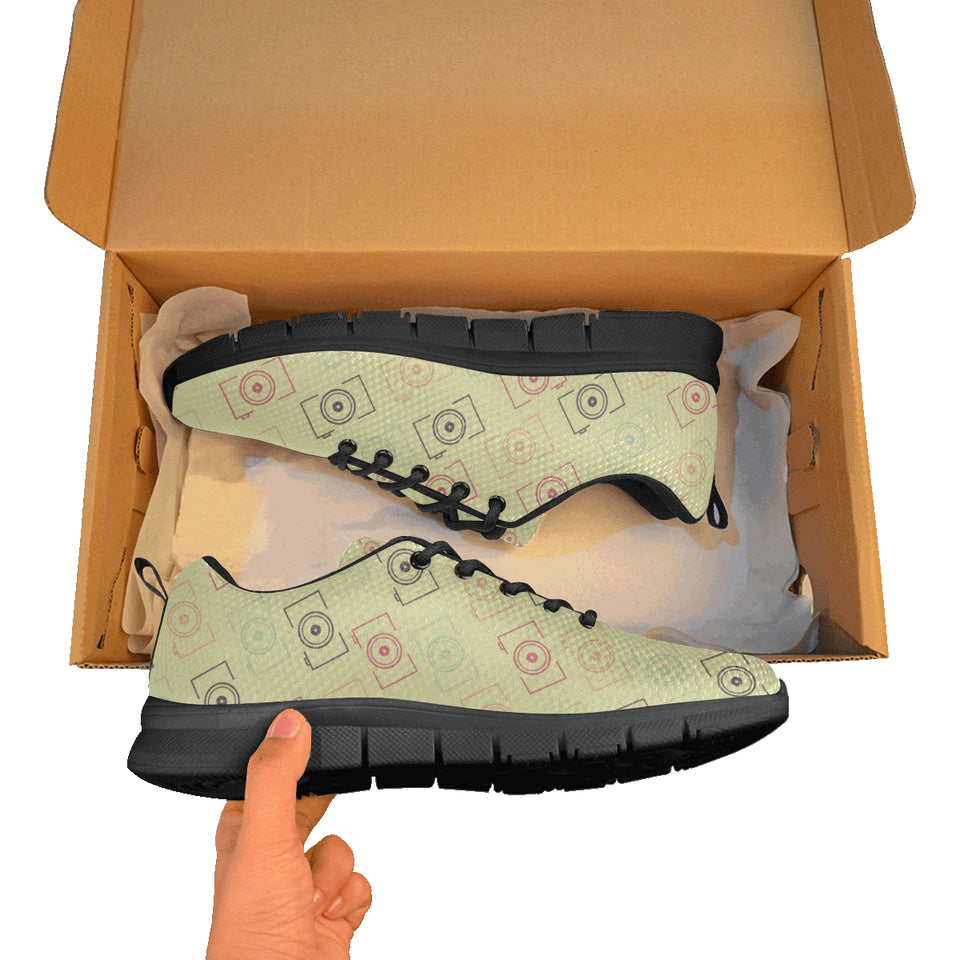 Camera Pattern Print Design 01 Men's Breathable Sneakers ( Model 055)