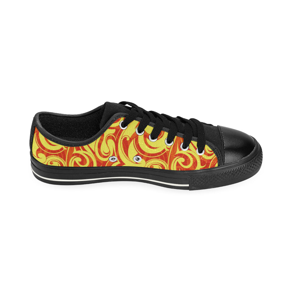 Fire flame design pattern Men's Low Top Canvas Shoes Black