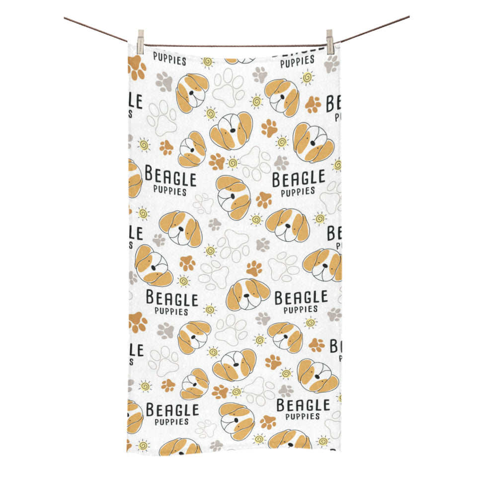 Cute beagle dog pattern background Bath Towel