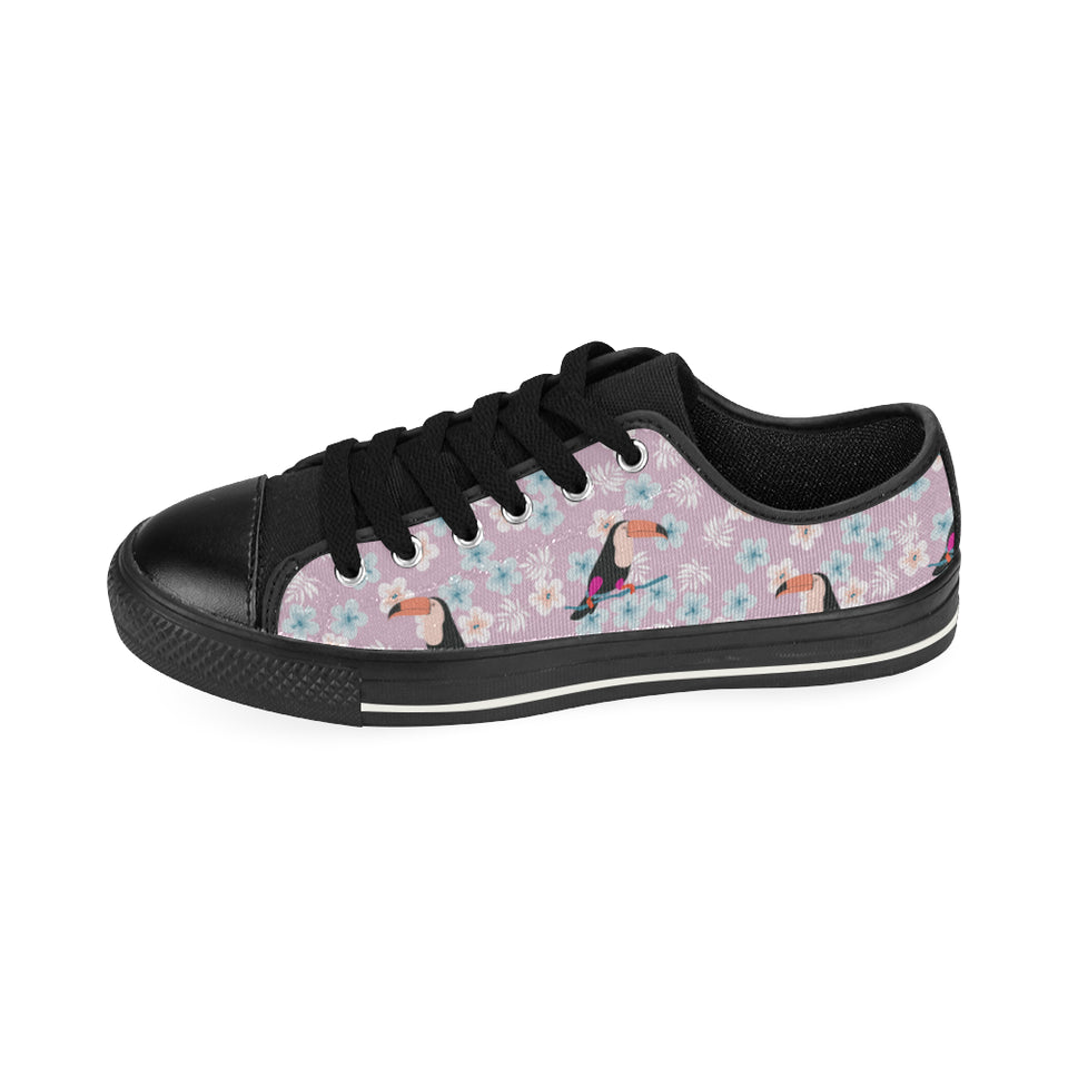 Beautiful toucan flower leaves Men's Low Top Canvas Shoes Black