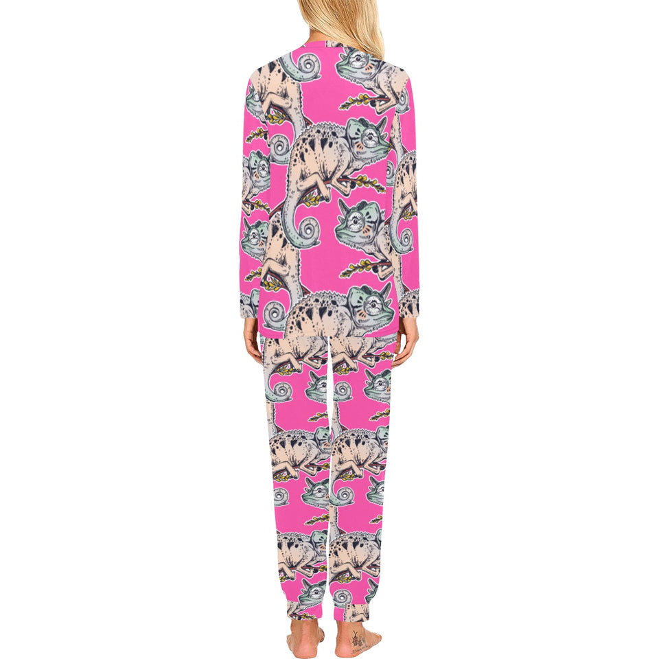 Chameleon lizard pattern pink background Women's All Over Print Pajama Set