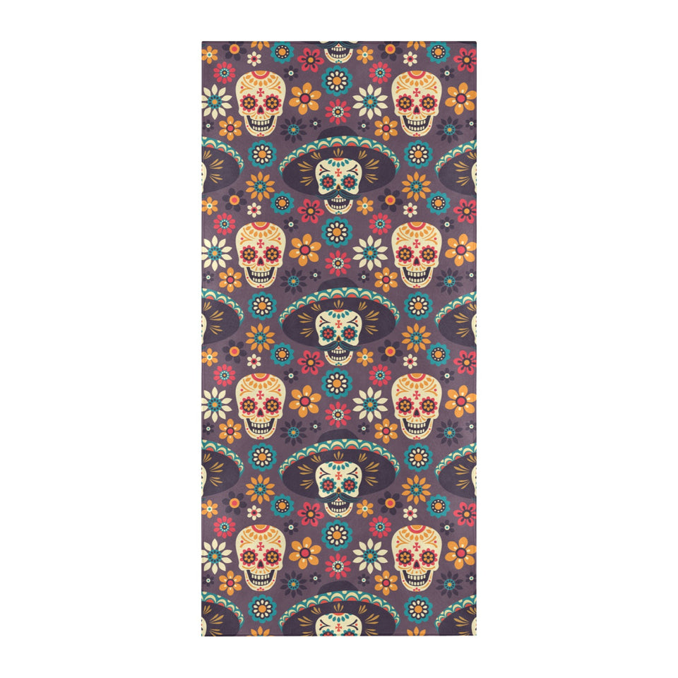 Sugar skulls flower maxican pattern Beach Towel