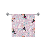 Beautiful toucan flower leaves Bath Towel