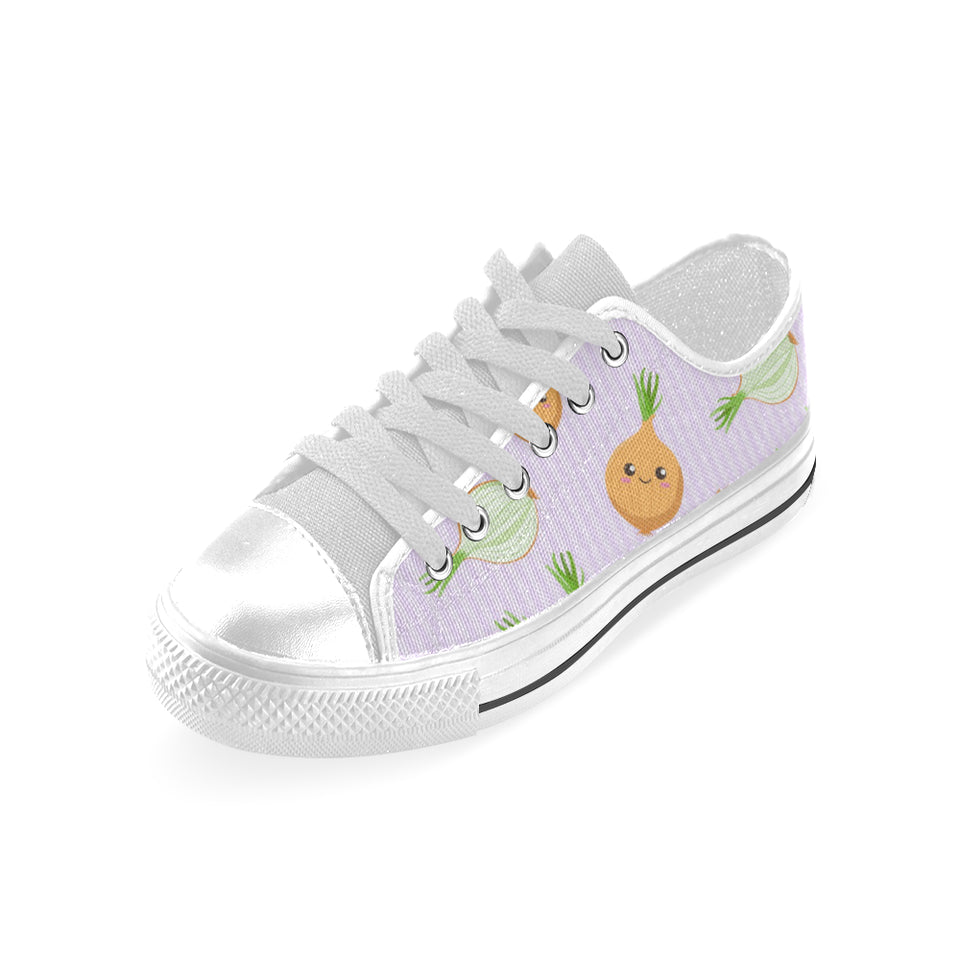 cute onions smiling faces purple background Men's Low Top Canvas Shoes White