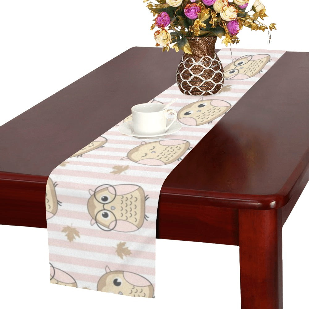 cute owl leaf Table Runner