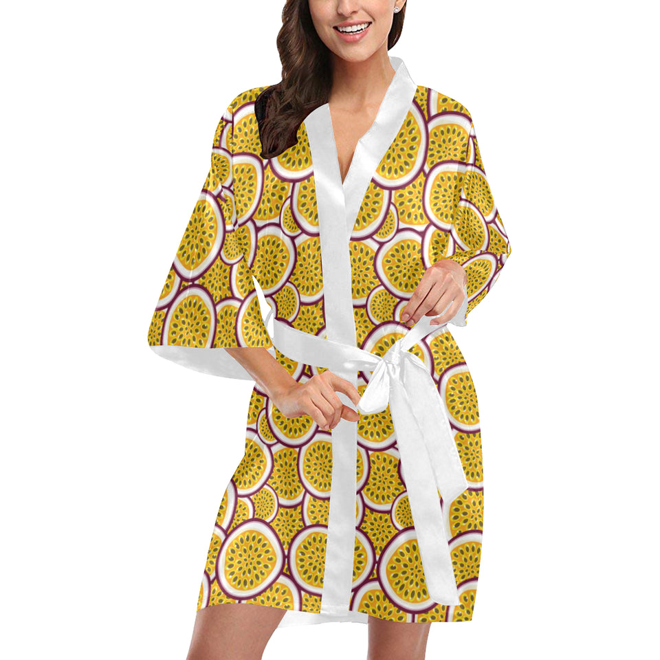 Passion fruits slice pattern Women's Short Kimono Robe