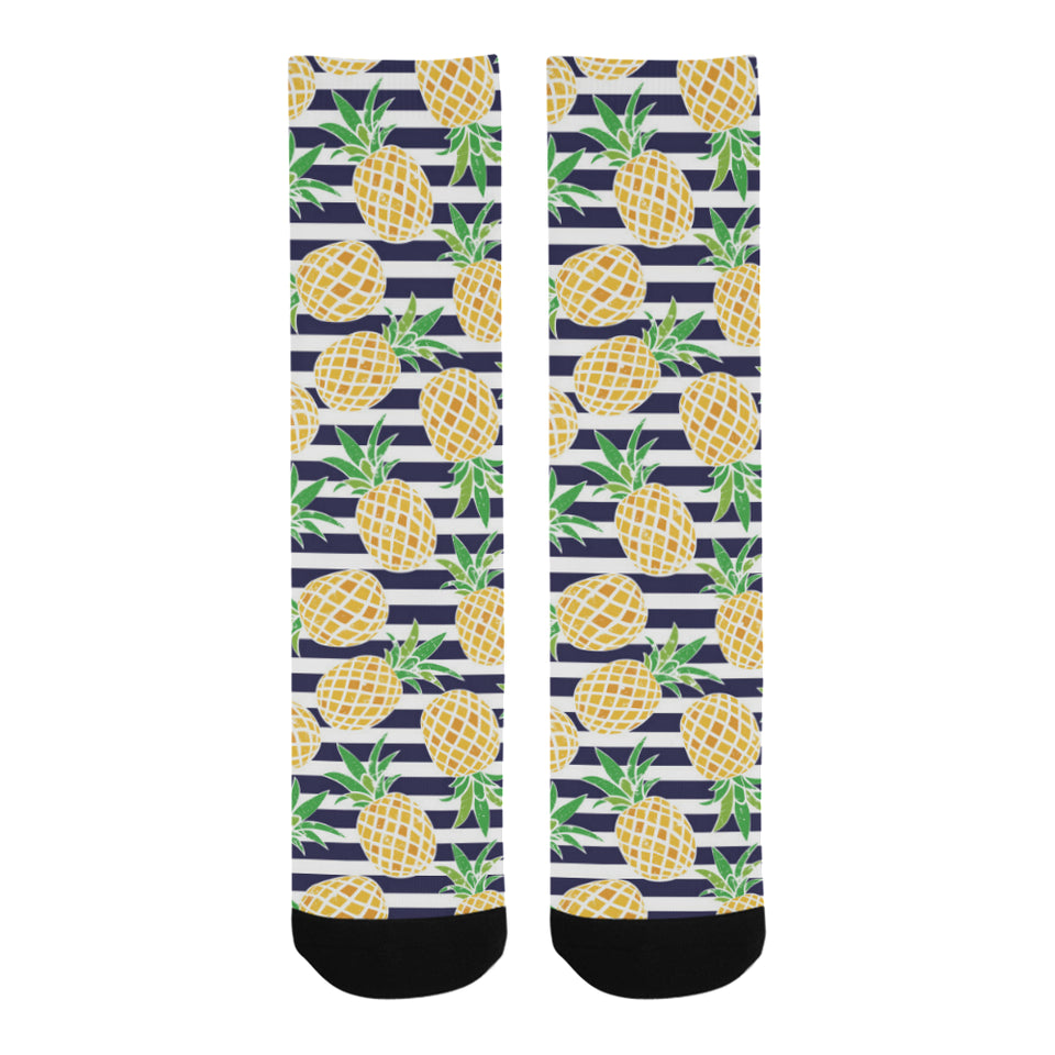 Pineapples pattern striped background Crew Socks
