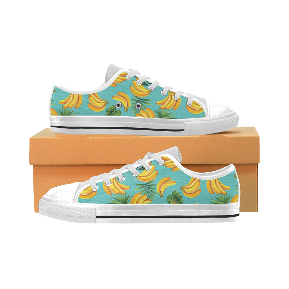 Banana Palm Leaves pattern background Men's Low Top Shoes White
