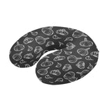 Garlic pattern black background U-Shaped Travel Neck Pillow
