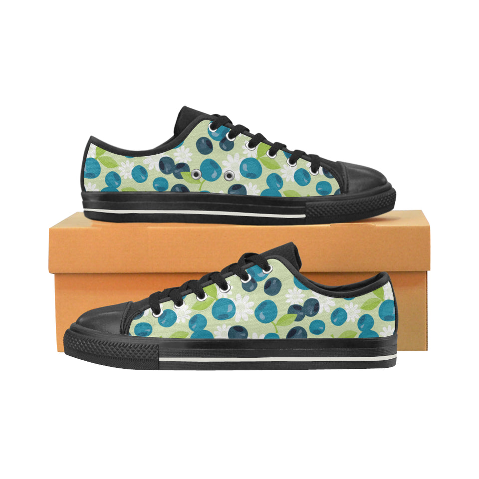 blueberry flower pattern Men's Low Top Canvas Shoes Black