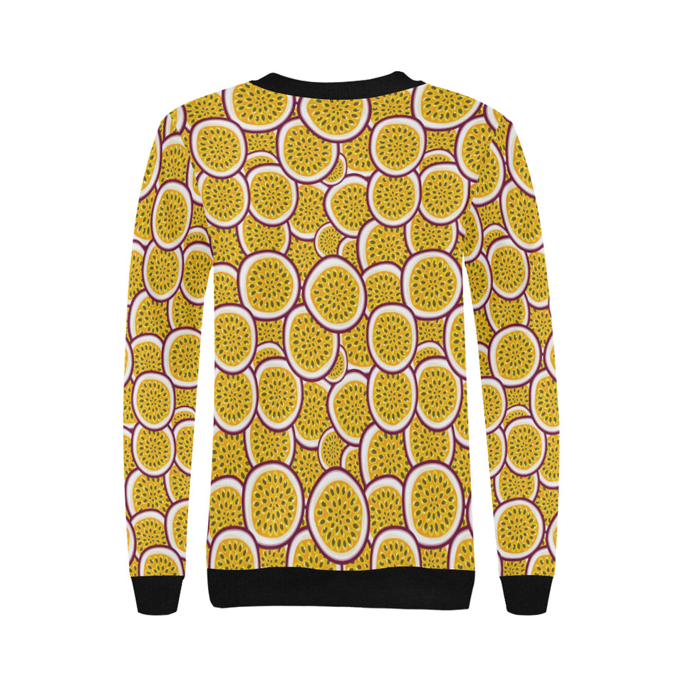 Passion fruits slice pattern Women's Crew Neck Sweatshirt