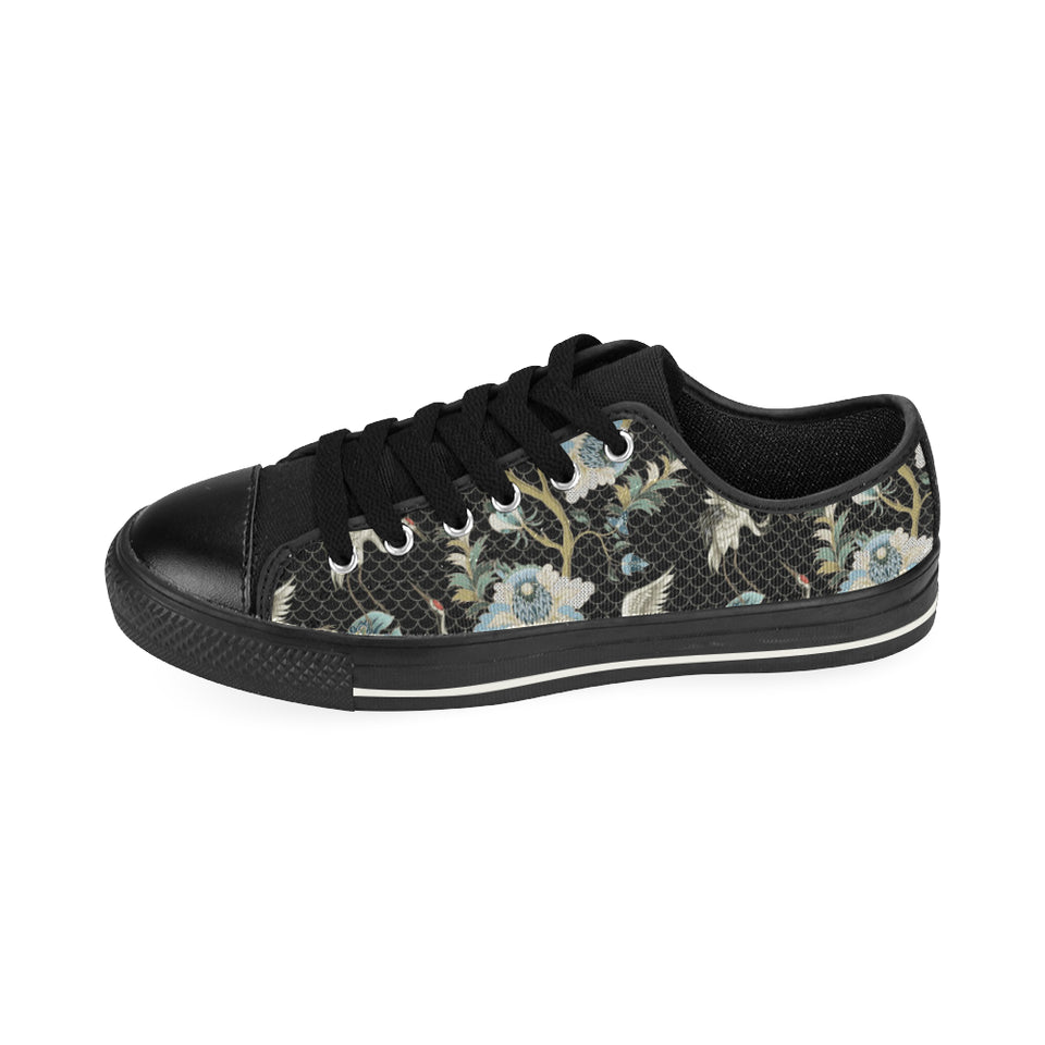Japanese crane ornament elements Men's Low Top Canvas Shoes Black