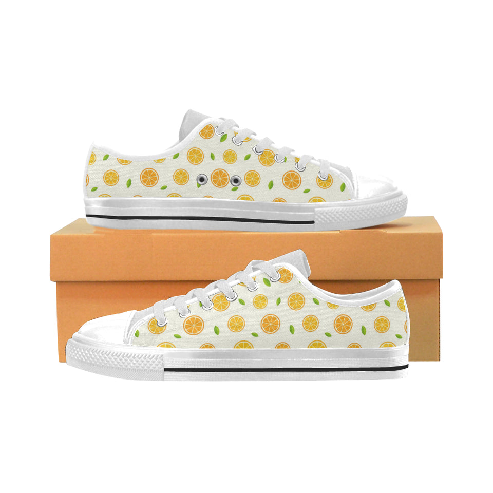 oranges leaves pattern Men's Low Top Canvas Shoes White