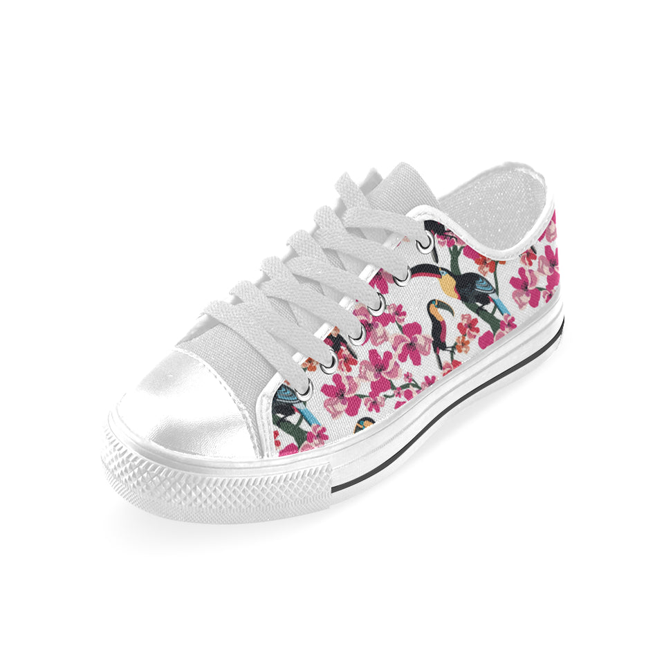 Toucan flower design pattern Men's Low Top Shoes White