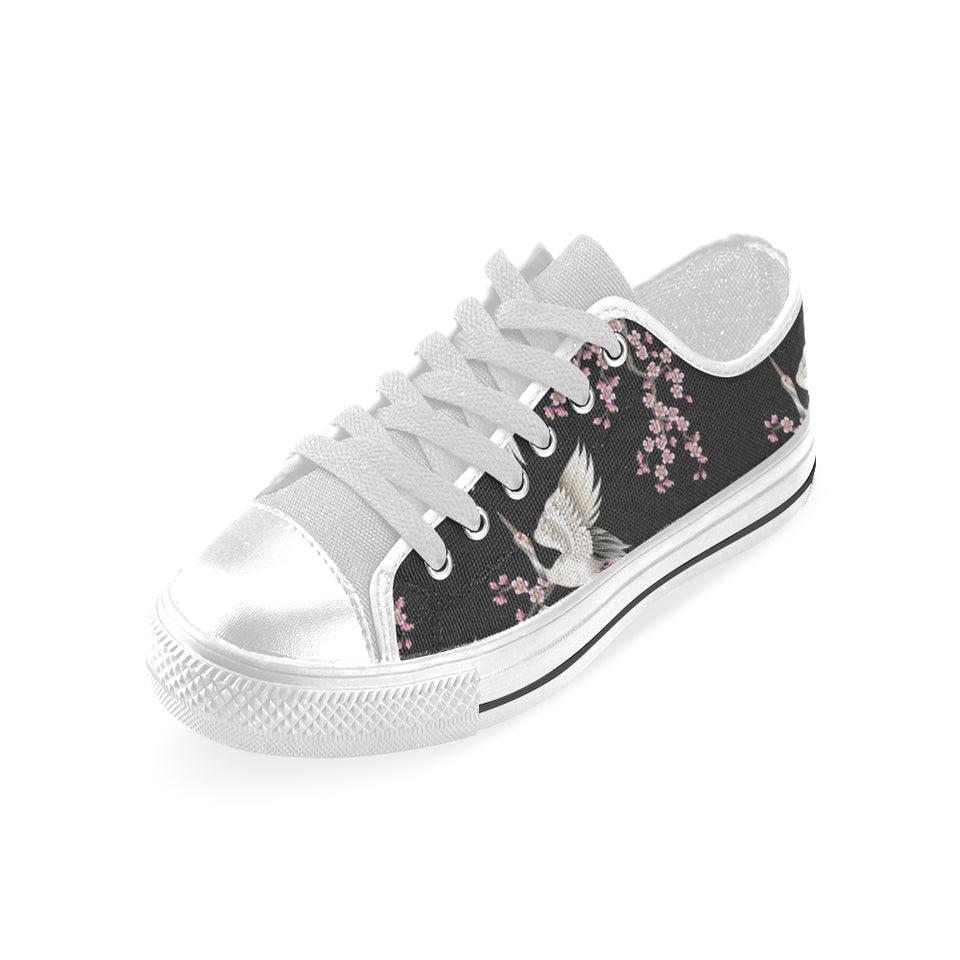 Japanese crane pink sakura pattern Men's Low Top Canvas Shoes White