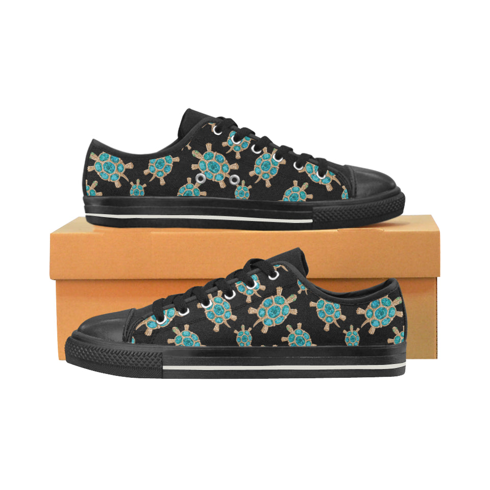 Sea turtle blue stone pattern Men's Low Top Canvas Shoes Black