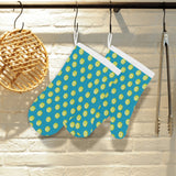 Tennis Pattern Print Design 05 Heat Resistant Oven Mitts