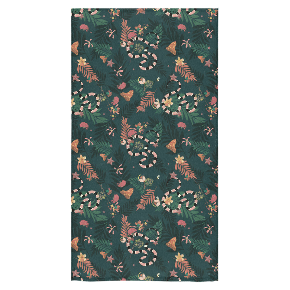 Snake forest pattern Bath Towel