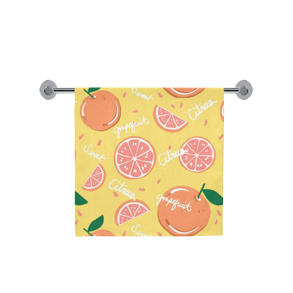 Grapefruit yellow background Bath Towel