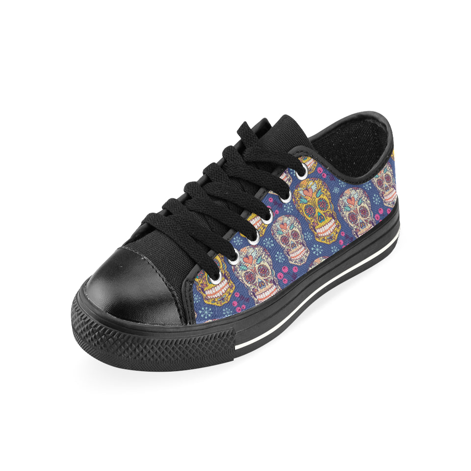 Sugar skull flower pattern Men's Low Top Canvas Shoes Black