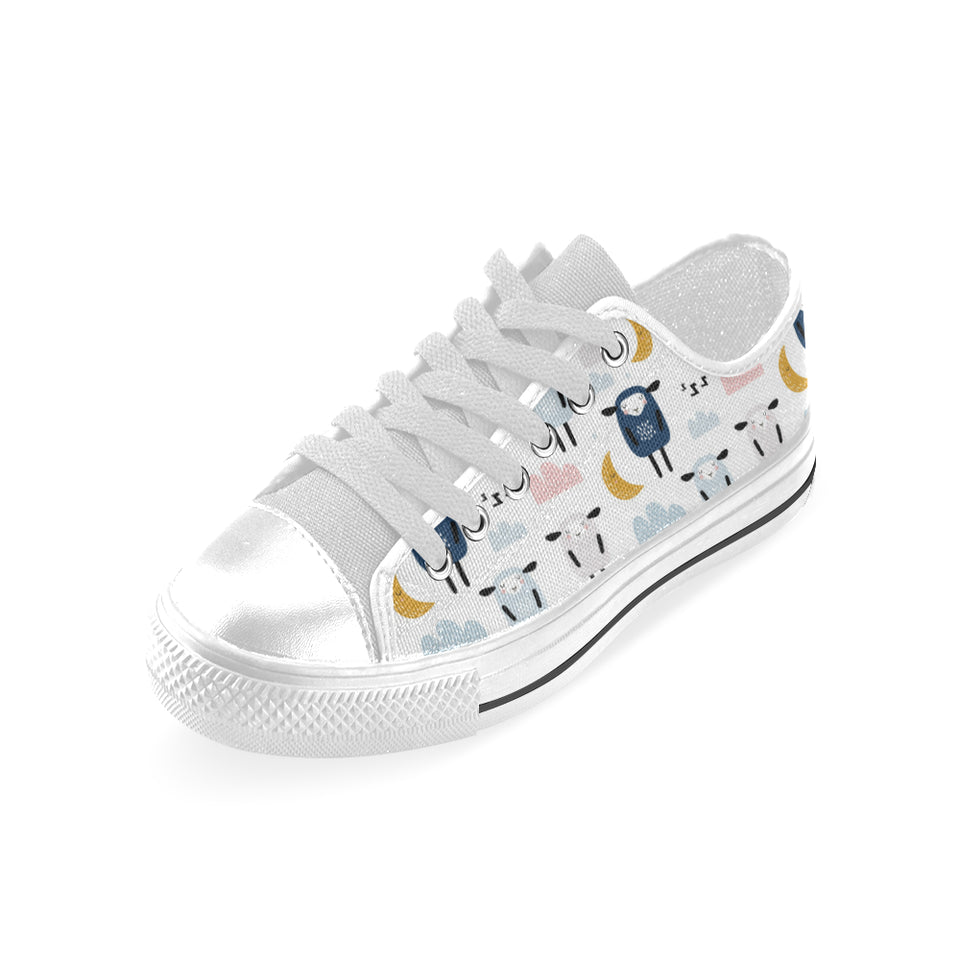Cute sleeping sheep moon cloud pattern Men's Low Top Shoes White