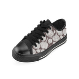 Garlic bulb dark background Men's Low Top Canvas Shoes Black