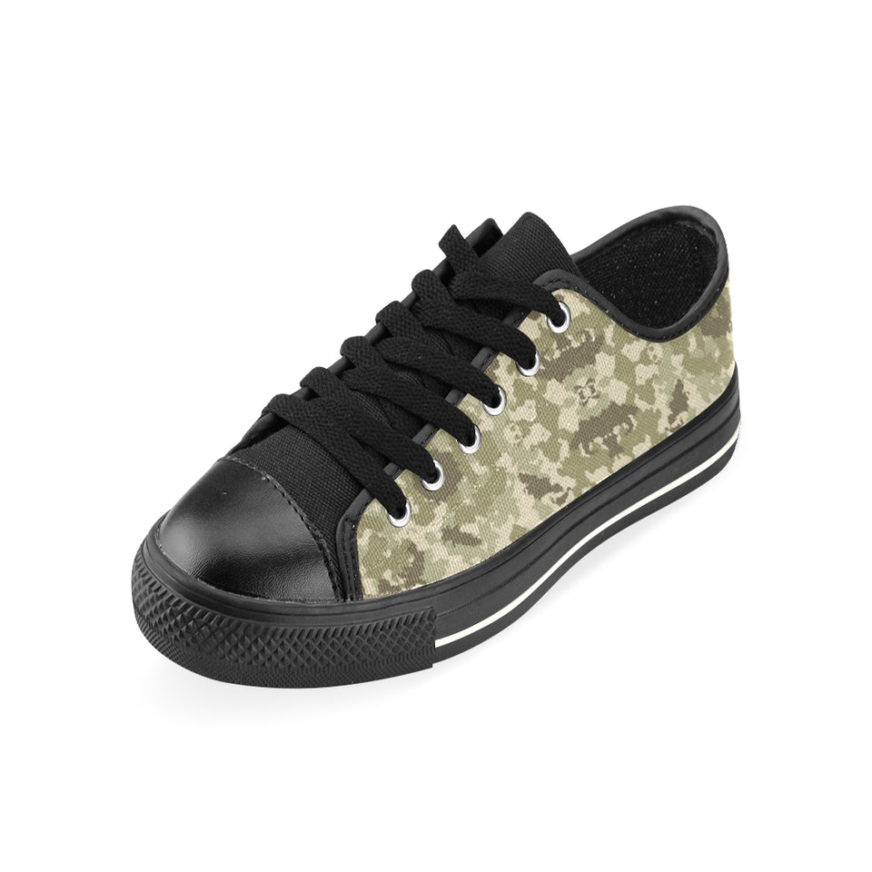 Light Green camouflage pattern Men's Low Top Canvas Shoes Black