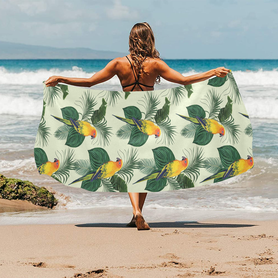 Beautiful parrot palm leaves pattern Beach Towel