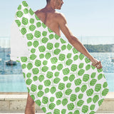 Hop pattern background Beach Towel
