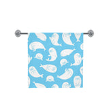 Cute white sea lion seals pattern Bath Towel