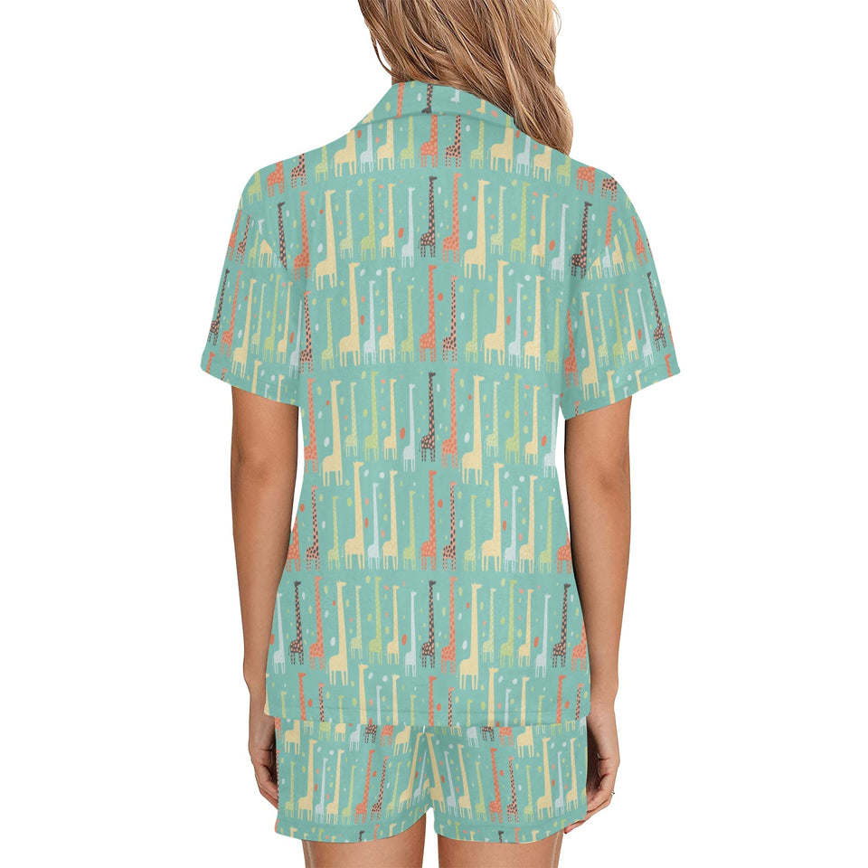 Giraffe Pattern Print Design 01 Women's V-Neck Short Pajama Set