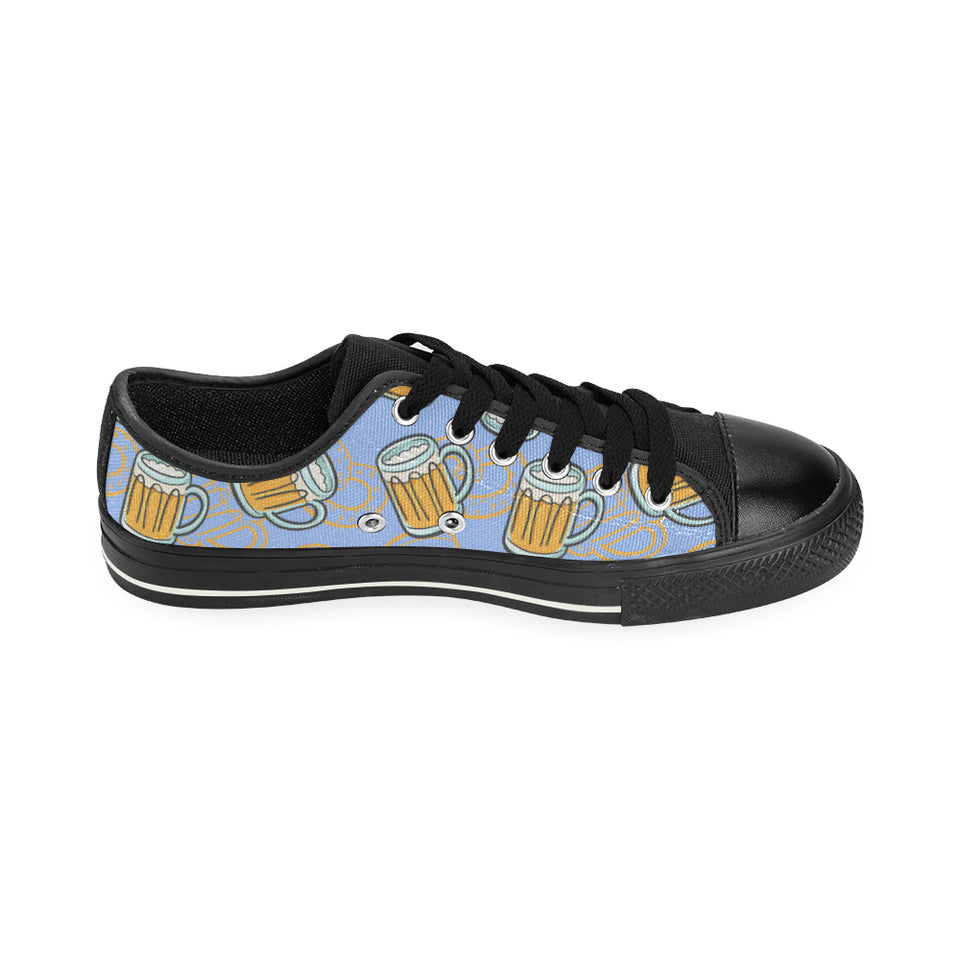 Beer pattern Men's Low Top Canvas Shoes Black