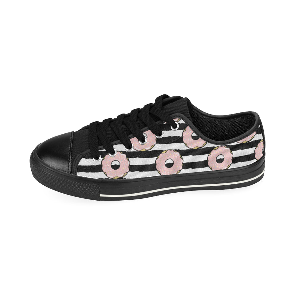 Donuts pink icing striped pattern Men's Low Top Canvas Shoes Black