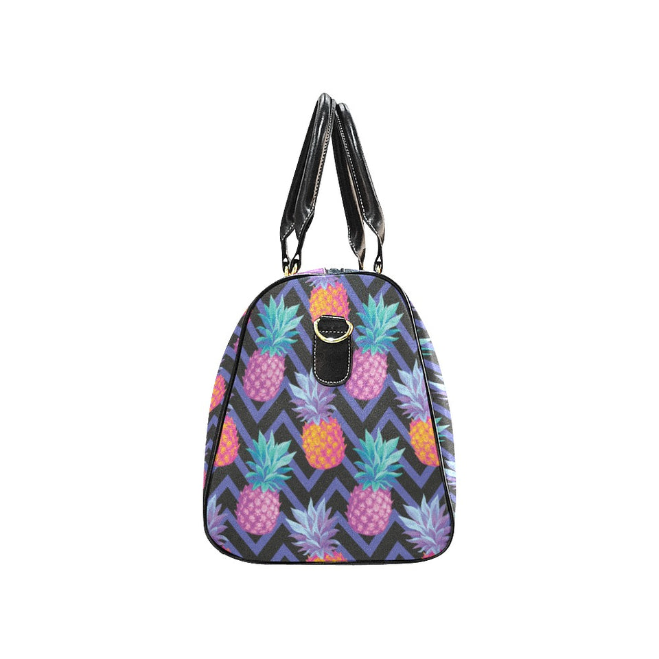 Pineapples pattern zigzag background Travel Bag