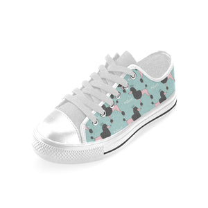 poodle dog green background Men's Low Top Shoes White