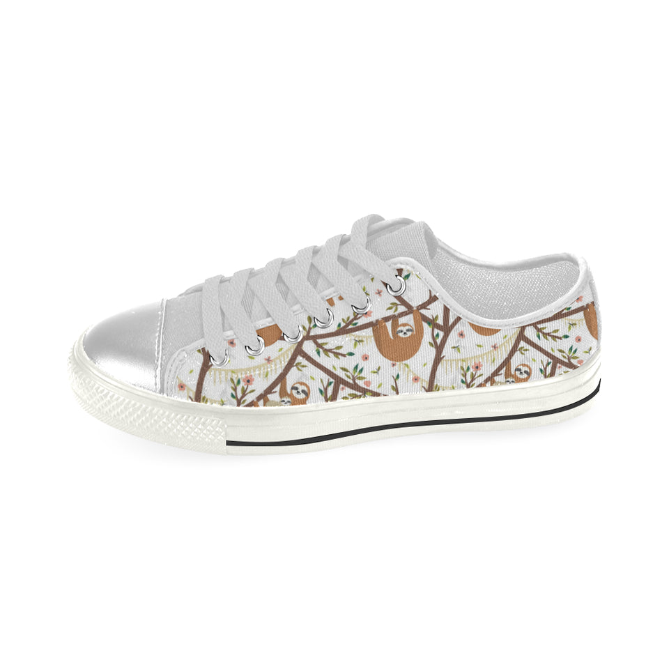 Sloths hanging on the tree pattern Women's Low Top Canvas Shoes White